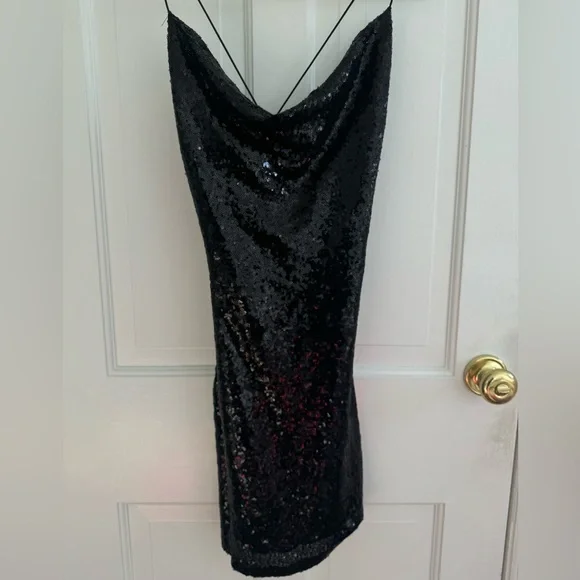 Windsor Black Mini Dress | Sz: M | Color: Black Windsor Black Mini Dress | Sz: M | Color: Black